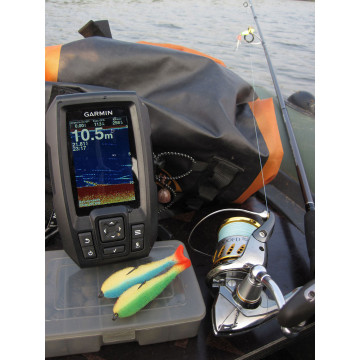 Эхолот Garmin Striker 4